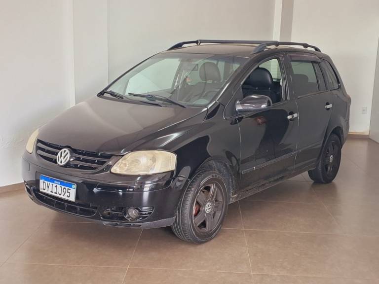 VOLKSWAGEN - SPACEFOX - 2006/2007 - Preta - R$ 29.900,00