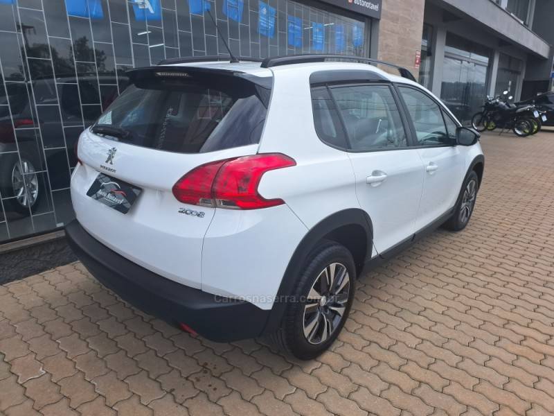 PEUGEOT - 2008 - 2021/2022 - Branca - R$ 77.900,00