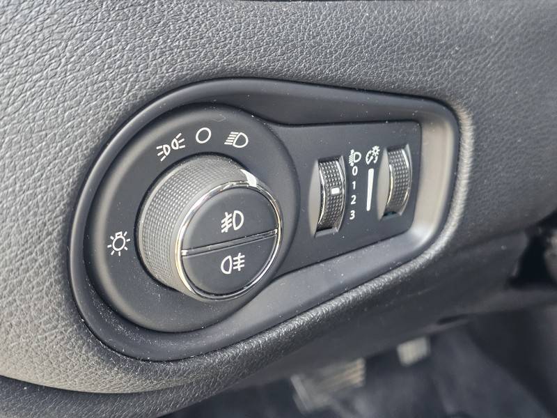 JEEP - RENEGADE - 2016/2016 - Branca - R$ 70.900,00